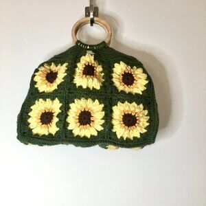 Handmade Sunflowers crochet bag with wood handle